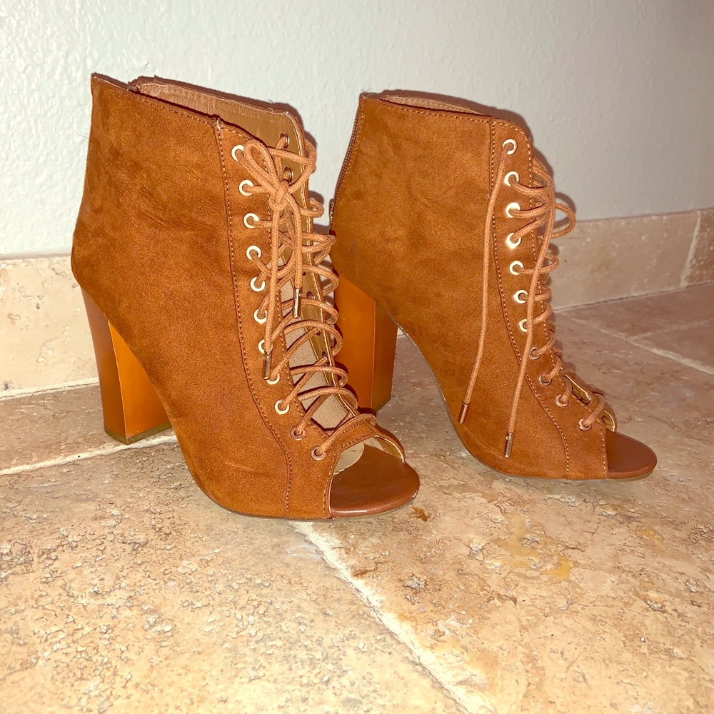 Fall booties 🍂🍁